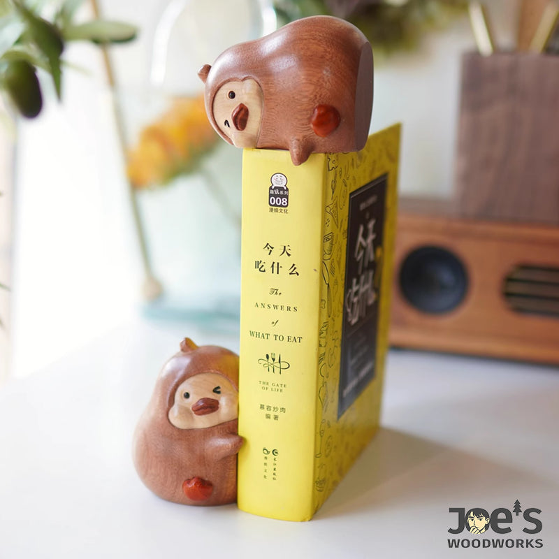 Adorable Magnetic Pear Couple Figurines Hugging Book and Lying on Top