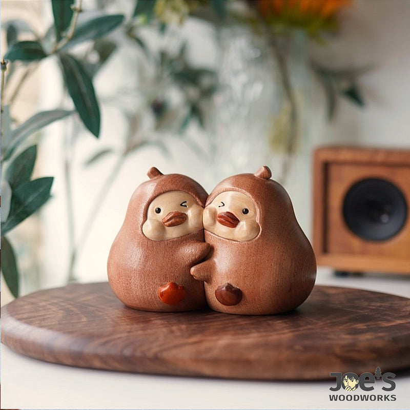 Magnetic Hugging Pear Couple Figurines โ Handcrafted Wood Gift Decor