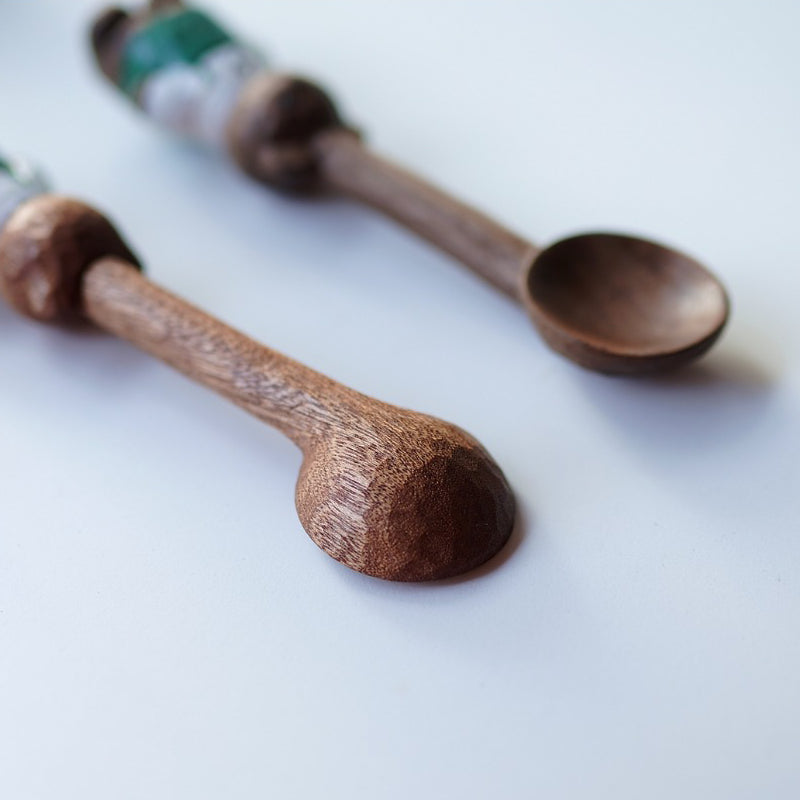 Base detail of Pipimu Barista Bear Coffee Scoop – handcrafted walnut wood