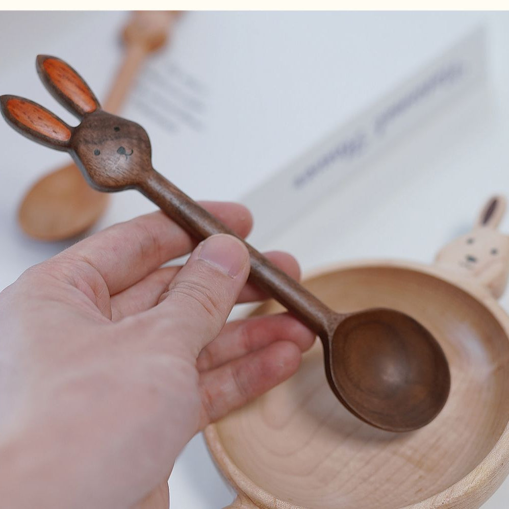 Pipimu Bunny Bella spoon held in hand