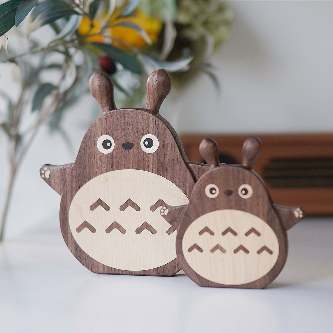 Pipimu Forest Spirit Milo large and small wooden bookend set