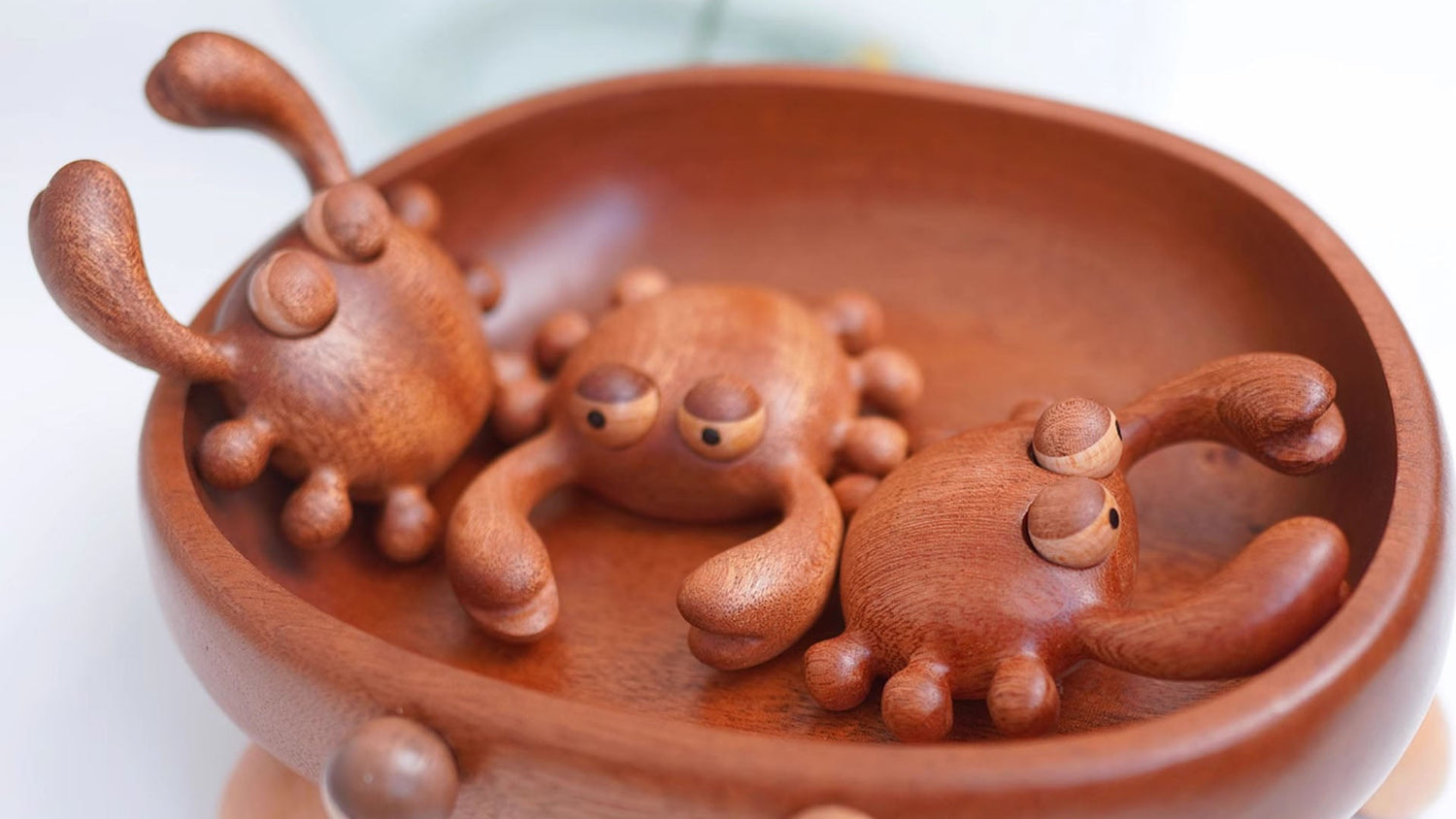 pipimu ocean family handmade wooden decor