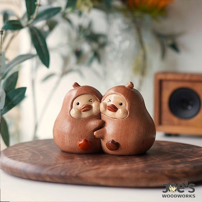 Magnetic Hugging Pear Couple Figurines – Handcrafted Wood Gift Decor