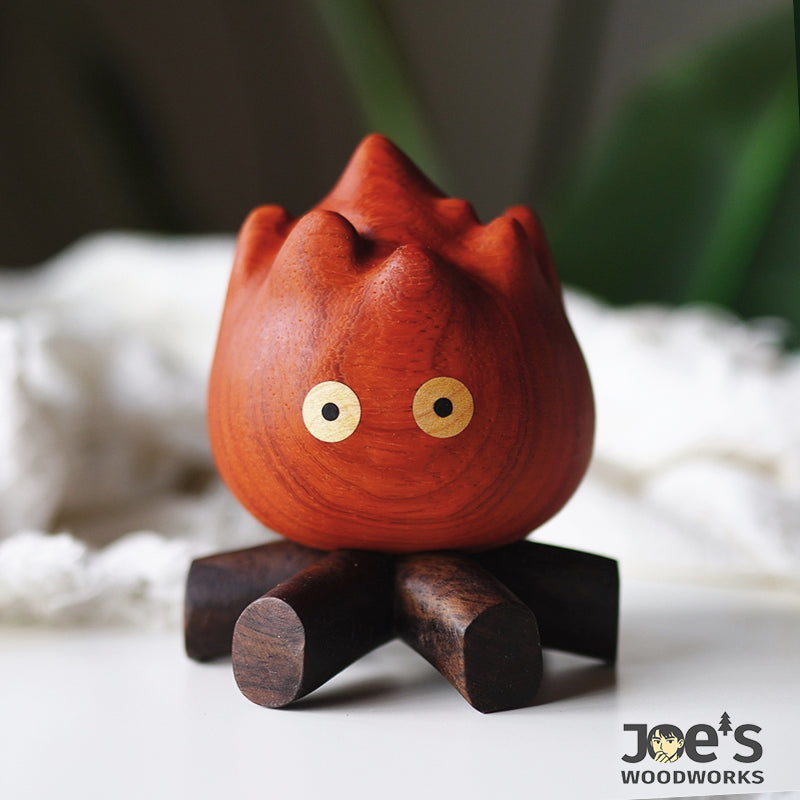 Main view of the mini fire flame wooden figurine from Joe&