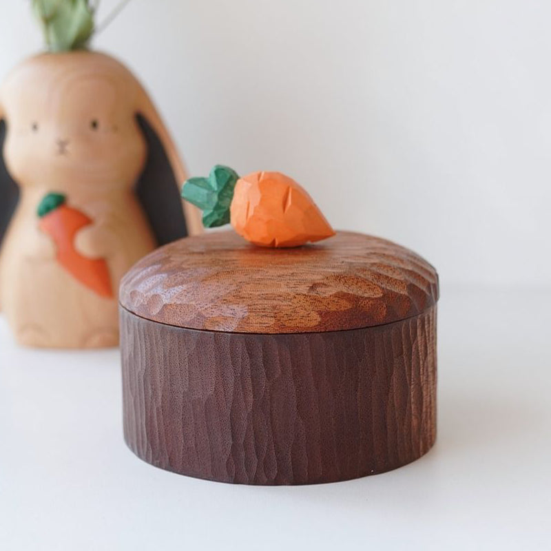 Pipimu carrot hand-carved wooden storage box, creative organizer with carrot lid